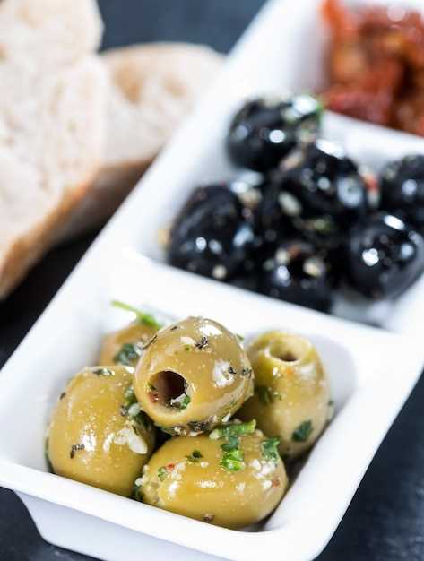 Preserving Freshness of Black Olives