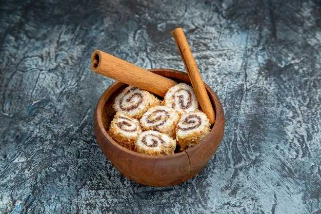 Preserving Freshness of Cinnamon Rolls