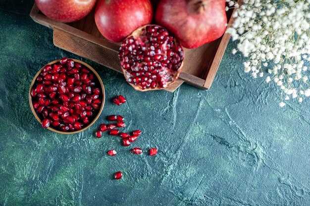 Can Pomegranates Be Frozen Whole?