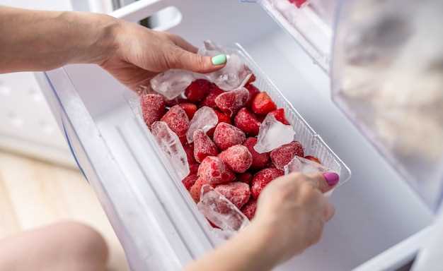 Freezing Raspberries – The Ultimate Guide to Preserving their Freshness and Flavor