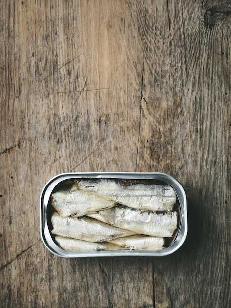 Preparing Sardines for Freezing