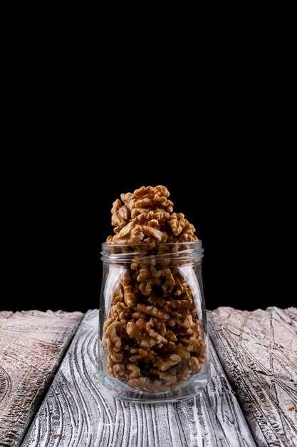 Preserve the Freshness of Walnuts by Freezing