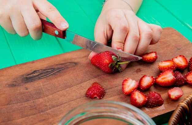 Factors Affecting the Shelf Life of Strawberries