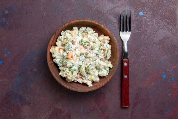 Freshly Made Coleslaw: A Delicious and Healthy Side Dish