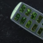 How to freeze basil in ice cube trays